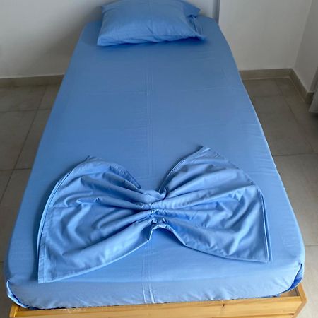 Eleni'S Holiday Rooms Химара Экстерьер фото