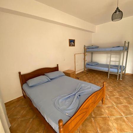 Eleni'S Holiday Rooms Химара Экстерьер фото