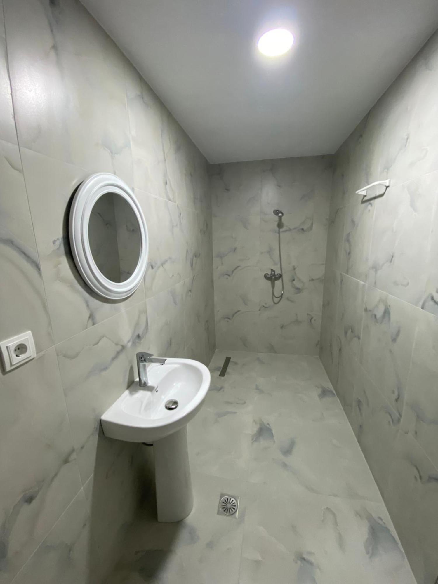 Eleni'S Holiday Rooms Химара Экстерьер фото